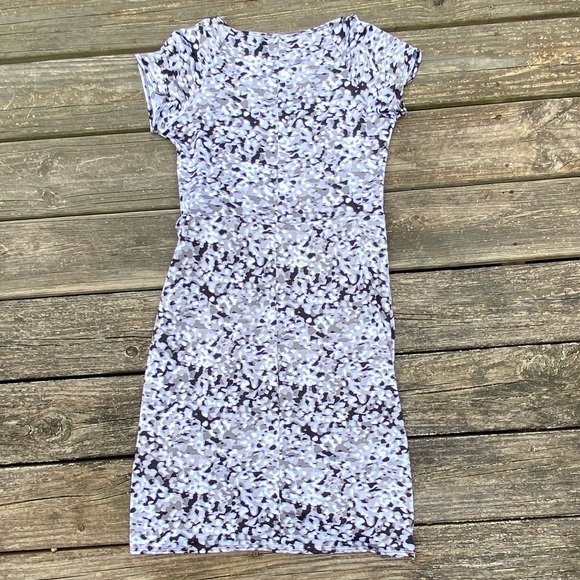 Tiana B. Faux Wrap dress with side tie black gray white size small stretchy - Picture 7 of 10